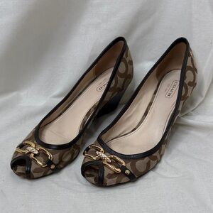 Coach Shelby Wedge Signature C Canvas Khaki Gold Women’s 8